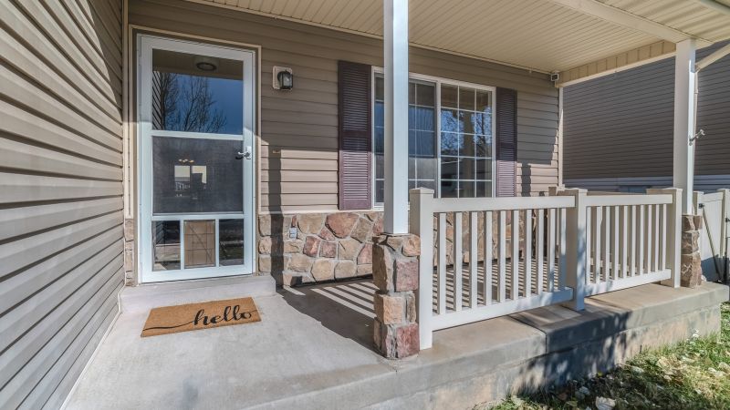 Porch Banister Installation detail